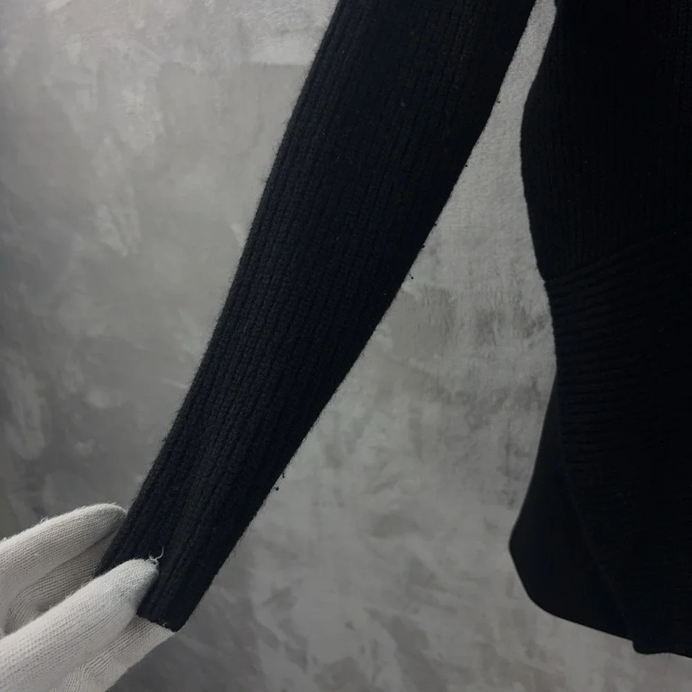 Brochu Walker Sweater‎ Womens Size Small Black Asymmetrical Hem Knit Pullover